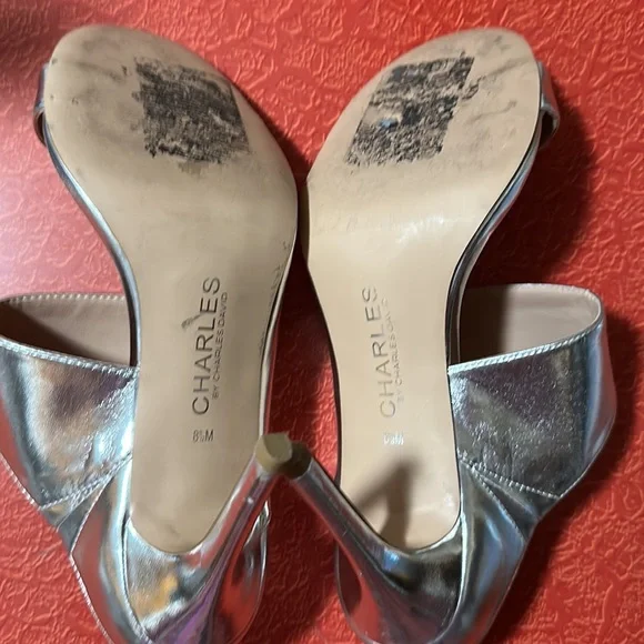 Charles by Charles David silver open toe stilettos shoes - great shape!! Heels - Picture 5 of 8